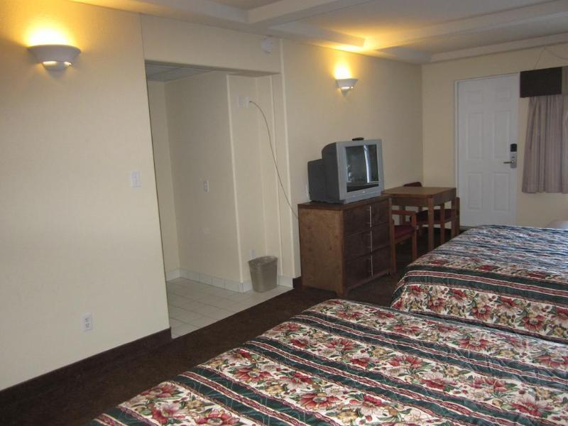 Quality Inn & Suites Clearwater Exterior foto